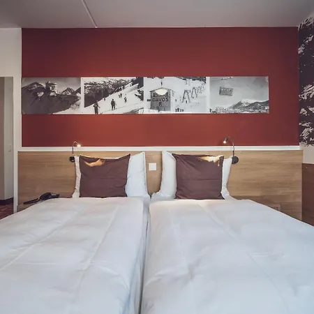 Hotel Ochsen 2 By Mountain 3*